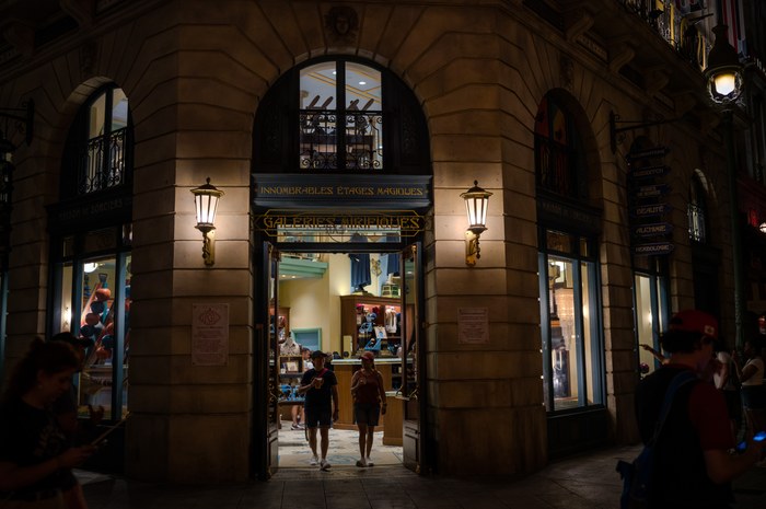 LEICA M11 · Apo-Summicron-M 1:2/35 ASPH. · f/2 · 1/60s · ISO 200 · Taken: 2026-04-24 20:28:27 · Uploaded: 2026-09-15 22:44